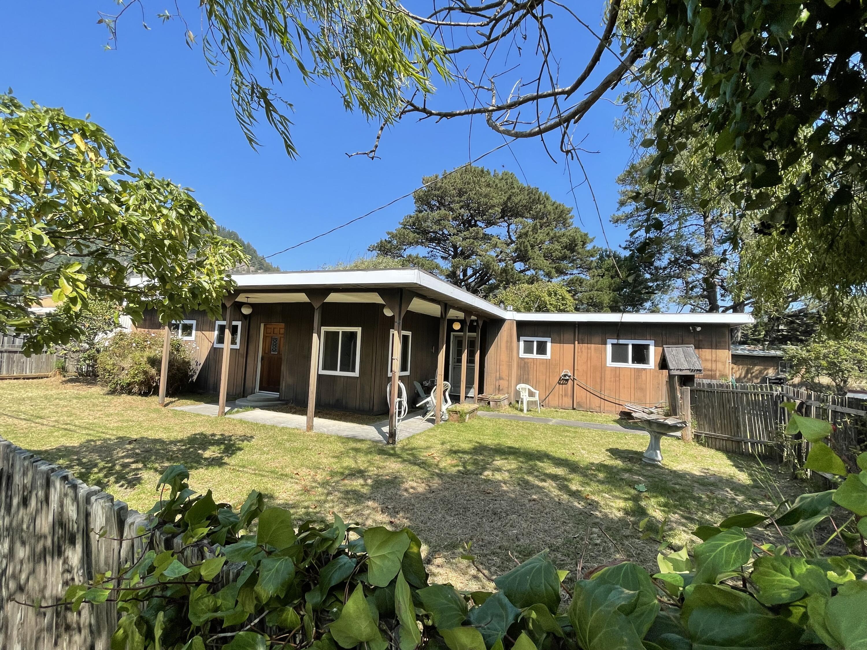 790 Ireland Street Rio Dell, CA 95562 - Photo 21 of 23