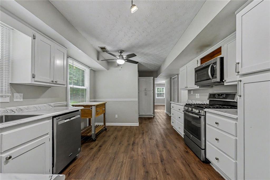 2570 Johnston Road Northwest Kennesaw, GA 30152 - Photo 9 of 66
