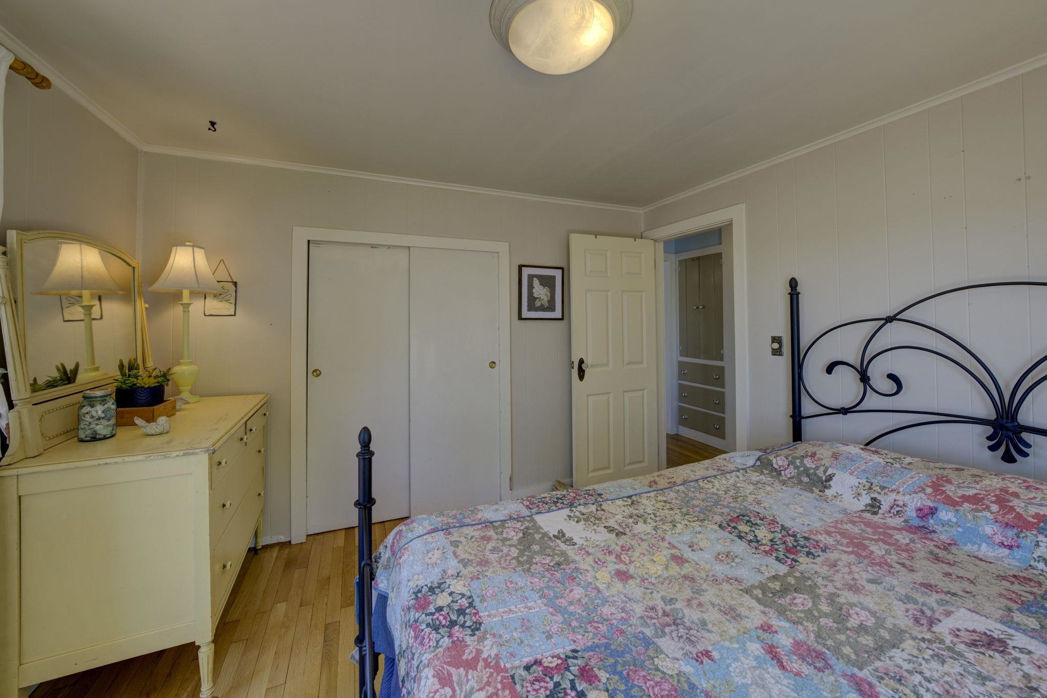 488 South Stony Point Road Suttons Bay, MI 49682 - Photo 19 of 41