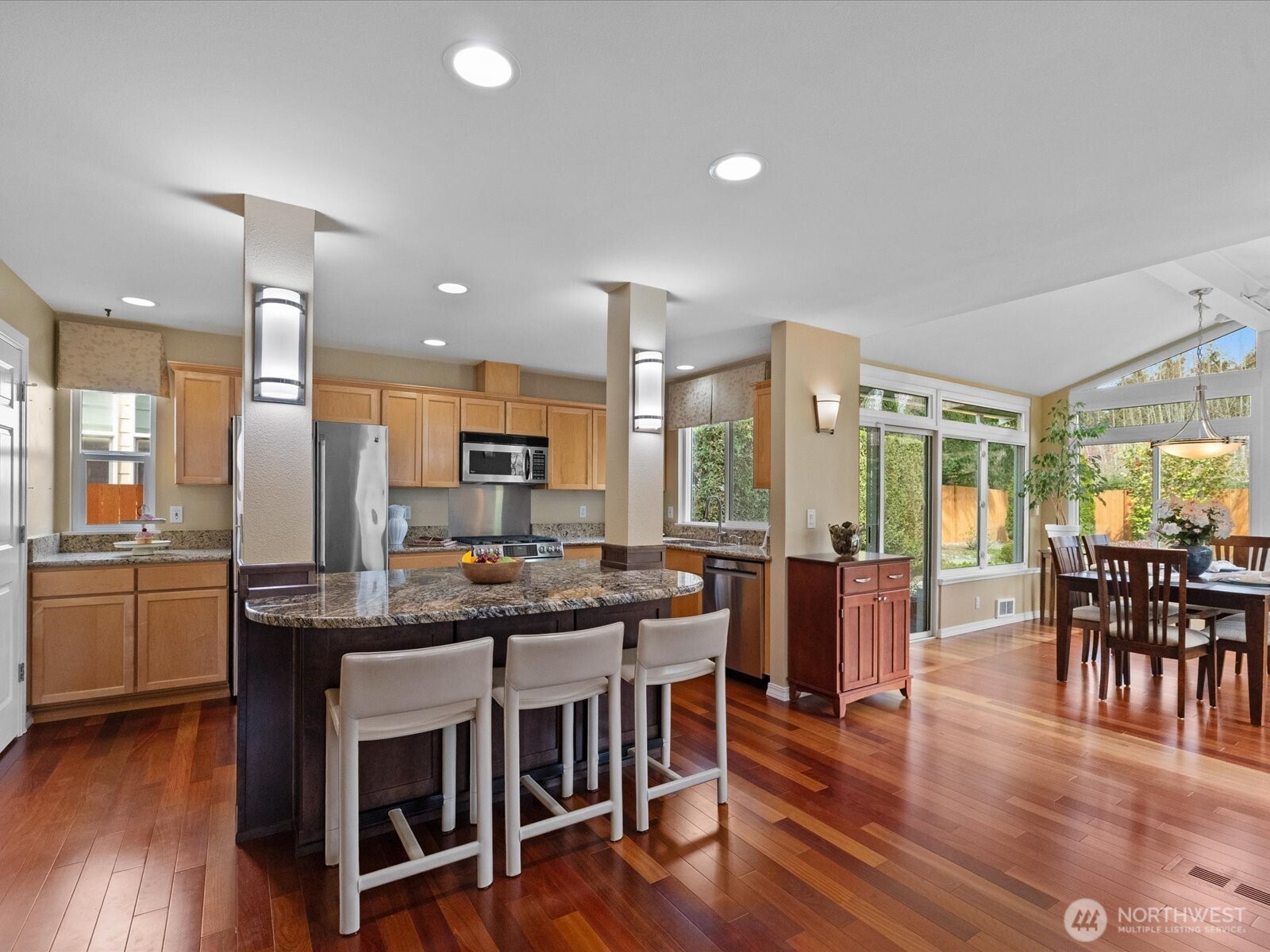 8902 Northeast 178th Street Bothell, WA 98011 - Photo 15 of 40
