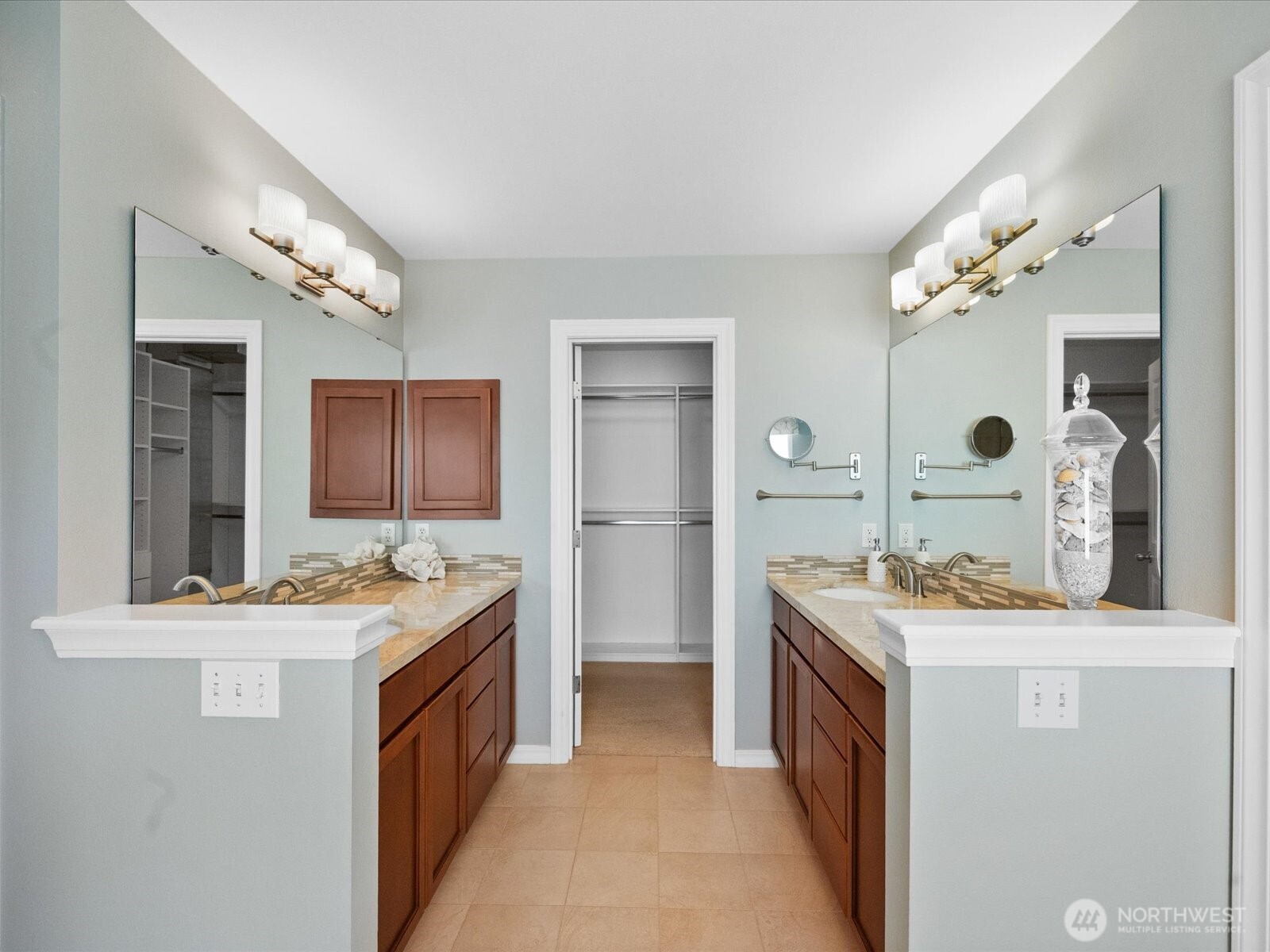 8902 Northeast 178th Street Bothell, WA 98011 - Photo 28 of 40