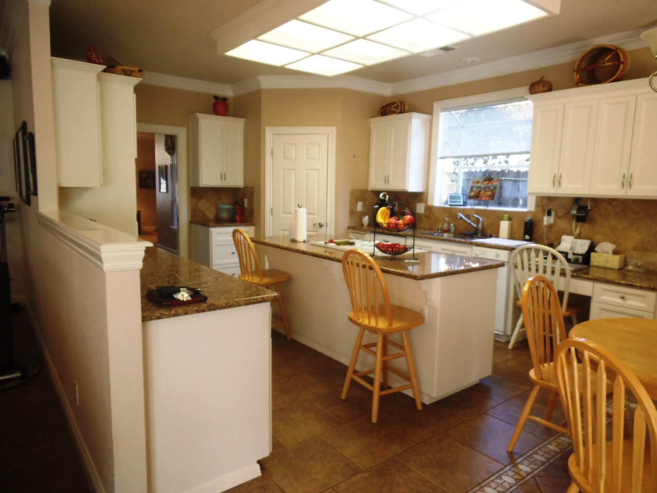 4224 Rutgers Place Redding, CA 96001 - Photo 5 of 12 Rutger 007