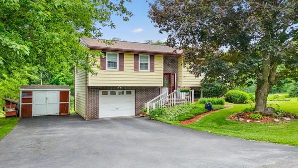 $224,900 | 105 Ostrander Road, Windsor, NY 13865