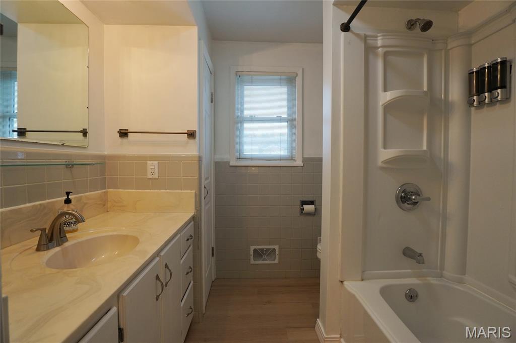 421 West 9th Street Hermann, MO 65041 - Photo 27 of 37