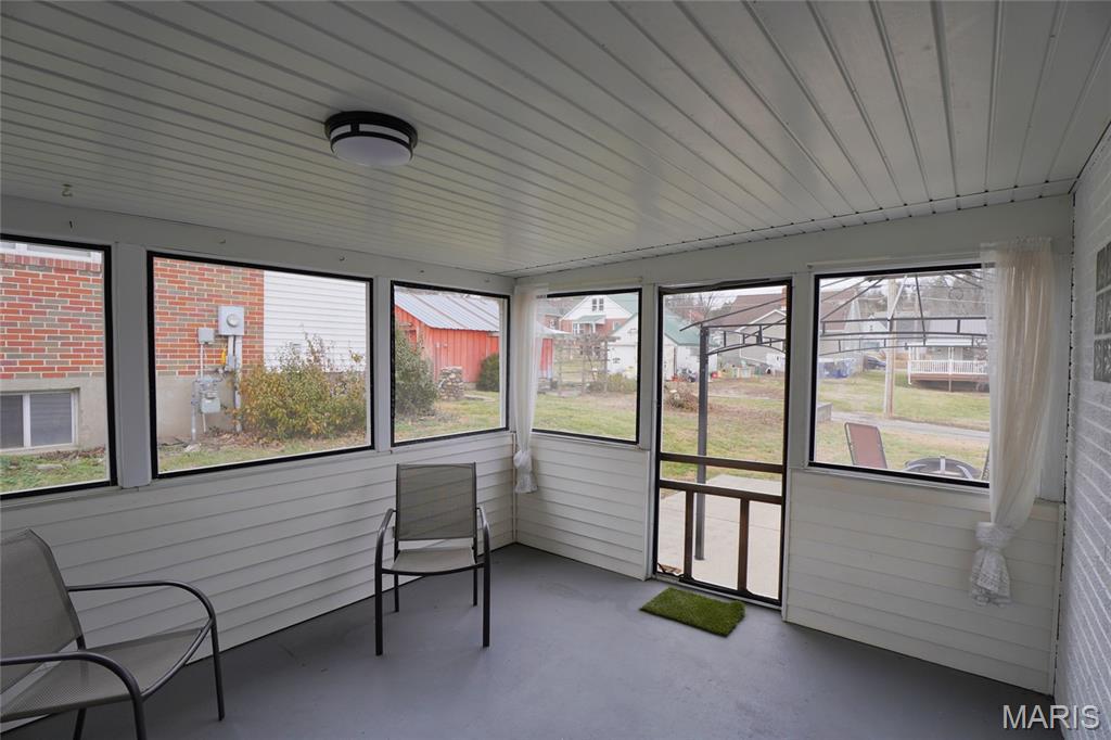 421 West 9th Street Hermann, MO 65041 - Photo 10 of 37