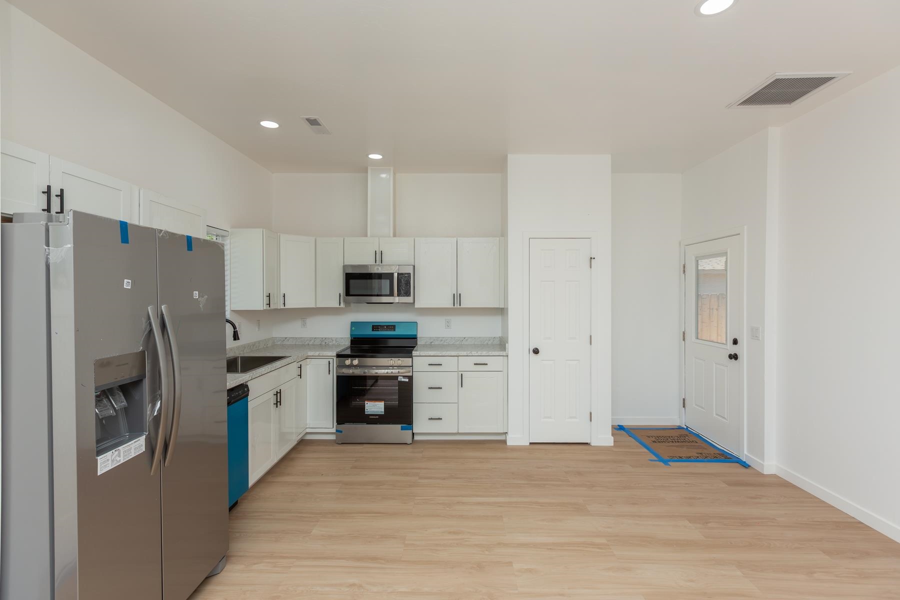385 1/2 27 1/2 Road Grand Junction, CO 81501 - Photo 5 of 28