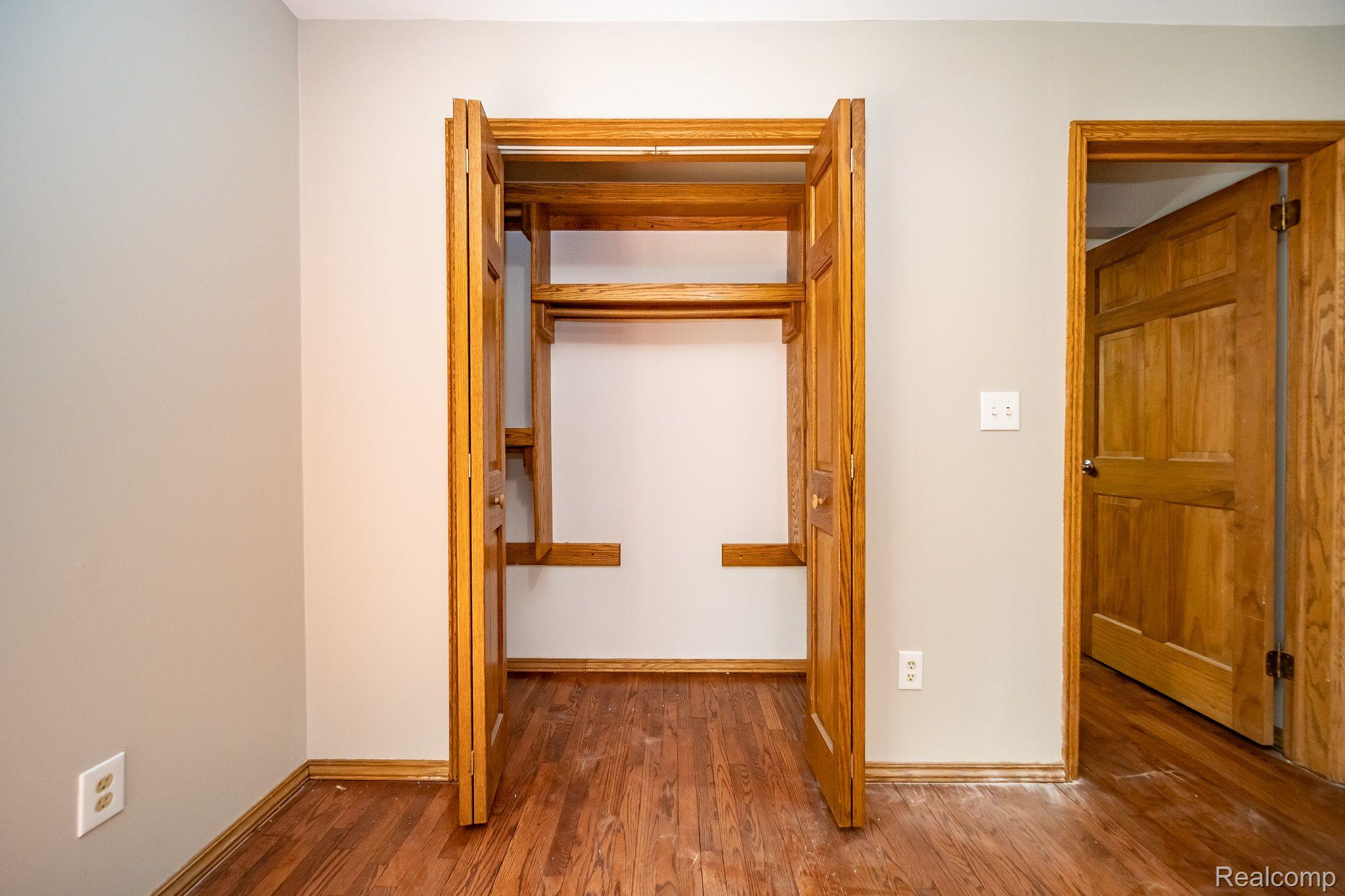 20954 Greenview Road Southfield, MI 48075 - Photo 20 of 55 Gallery Image 20