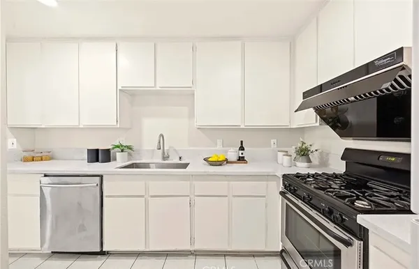$3,000 | 23640 Monument Canyon Drive, Unit D, Diamond Bar, CA 91765