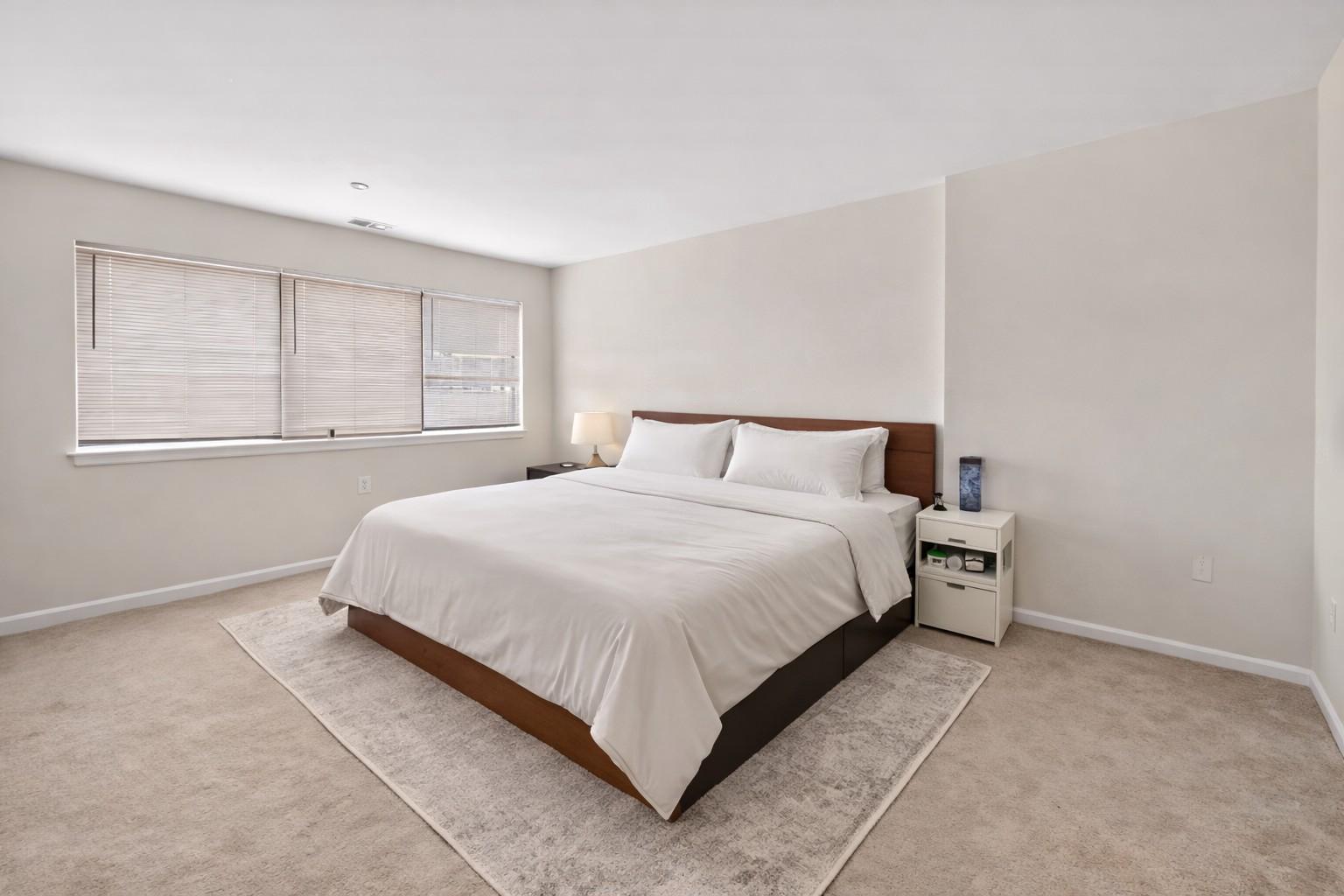 1301 North Courthouse Road, Unit 1803 Arlington, VA 22201 - Photo 5 of 33 Spacious primary bedroom.