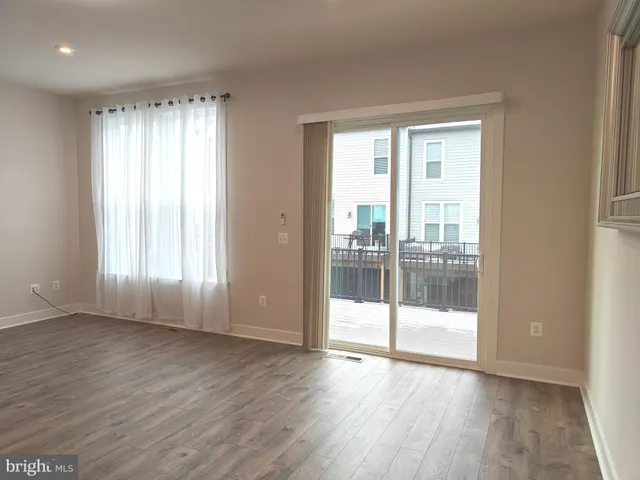 $3,850 | 2393 Liberty Loop, Herndon, VA 20171