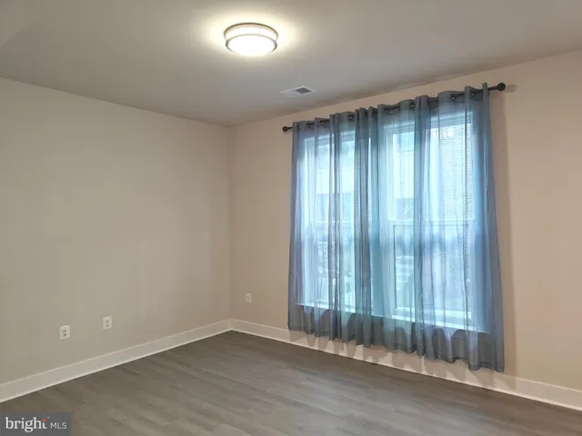 $3,850 | 2393 Liberty Loop, Herndon, VA 20171