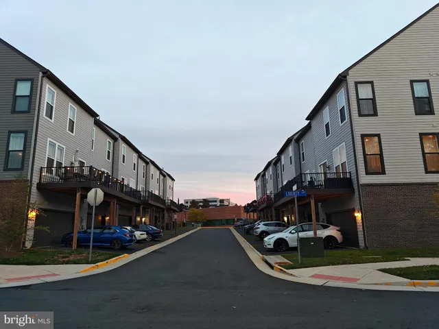 $3,850 | 2393 Liberty Loop, Herndon, VA 20171