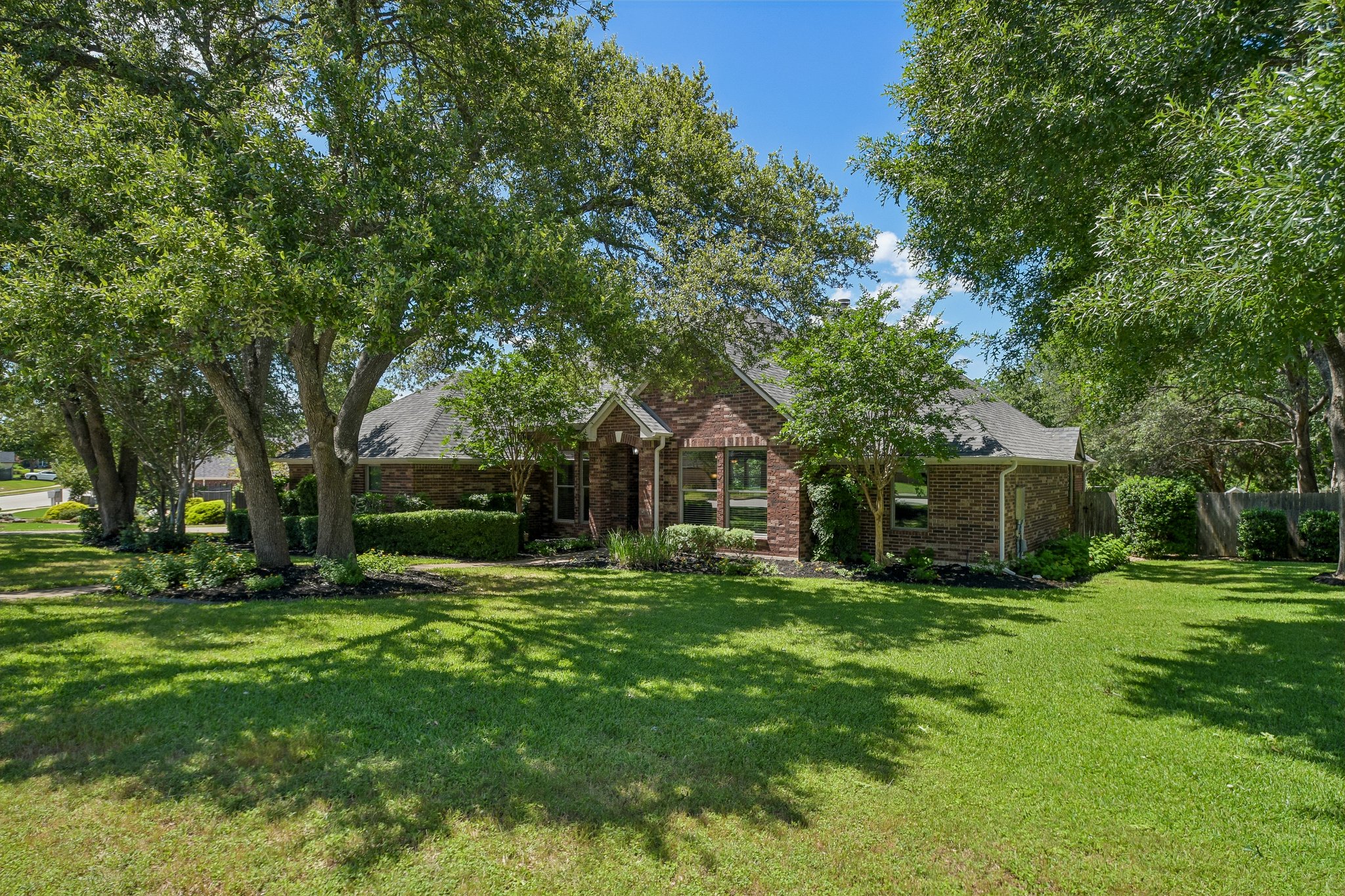 3902 Denim Trail Austin, TX 78739 - Photo 3 of 40 Lovely home in the heart of Shady Hollow walk to pool, parks, Bailey Middle School