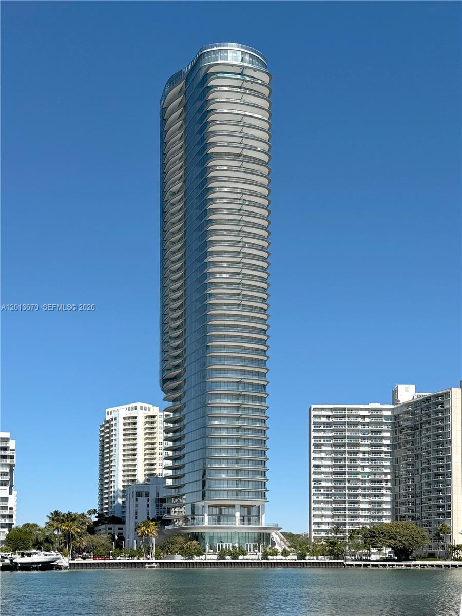 175 Southeast 25th Road, Unit 4202 Miami, FL 33129 - Photo 12 of 23