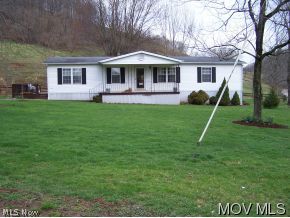 622 Middle Reedy, WV 25270 - Photo 2 of 12 Front view of your new home