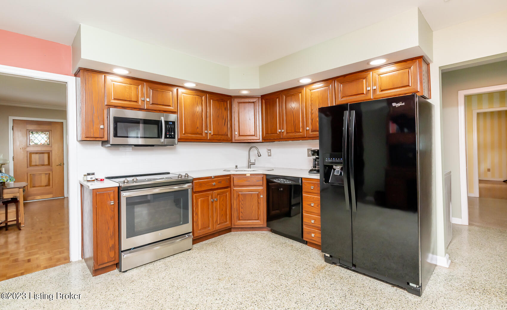 2012 Janlyn Road Louisville, KY 40299 - Photo 8 of 54 JLR-117