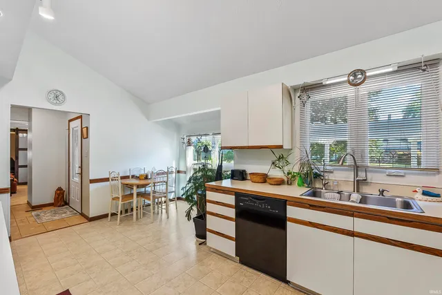 $390,000 | 710 East Boydston Mill Drive, North Webster, IN 46555