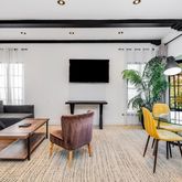 $5,800 | 9622 Highland Gorge Drive, Beverly Hills, CA 90210