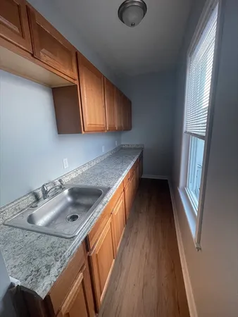 $2,400 | 9 Townsend Street, Unit 3, Worcester, MA 01609