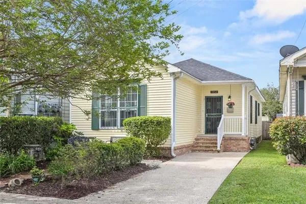 $395,000 | 7452 Hurst Street, New Orleans, LA 70118