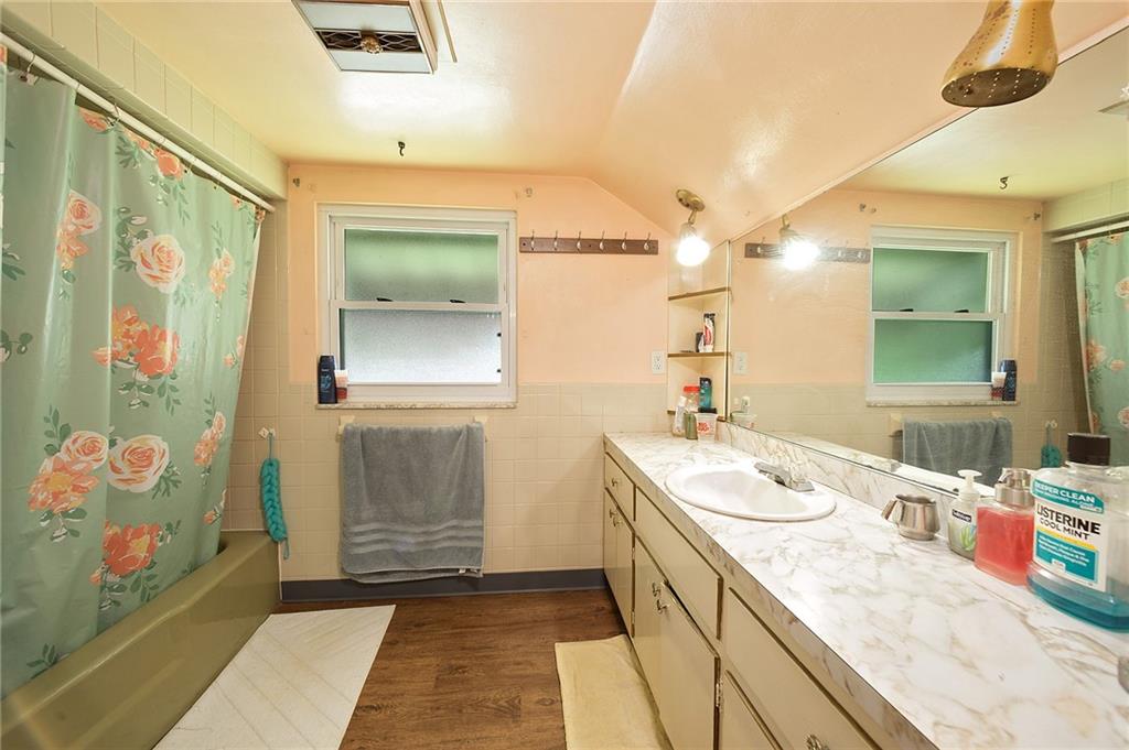 411 Center Road Monroeville, PA 15146 - Photo 19 of 25 Gallery Image 19