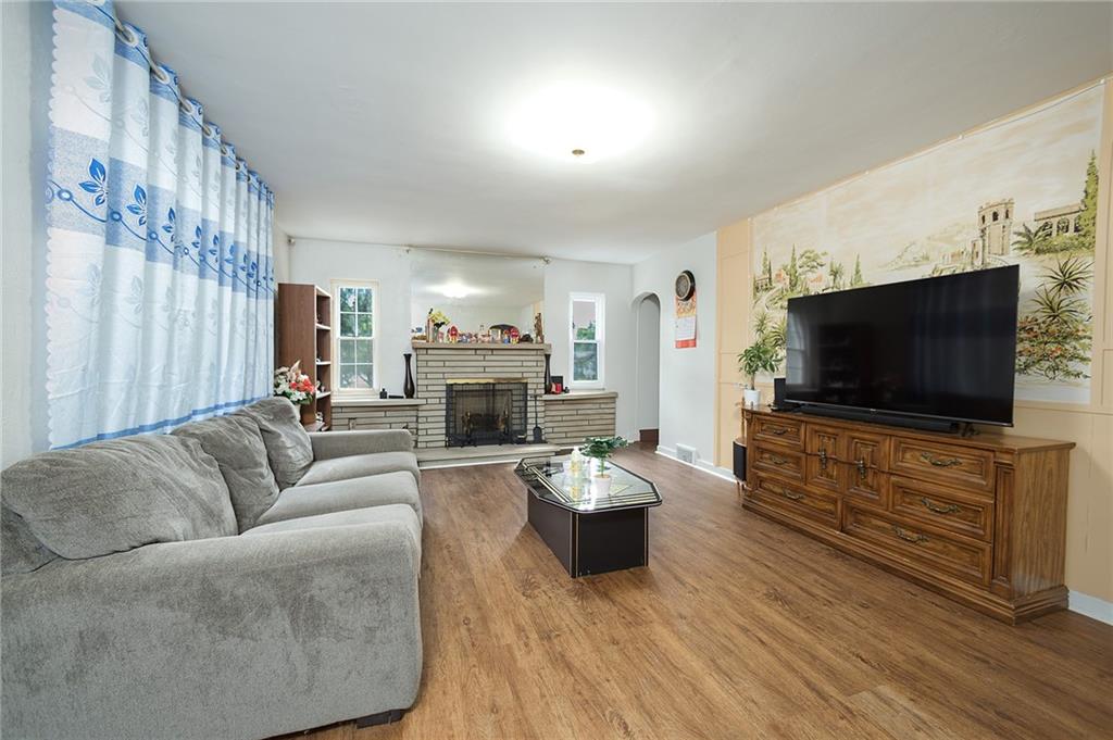 411 Center Road Monroeville, PA 15146 - Photo 8 of 25 Gallery Image 8