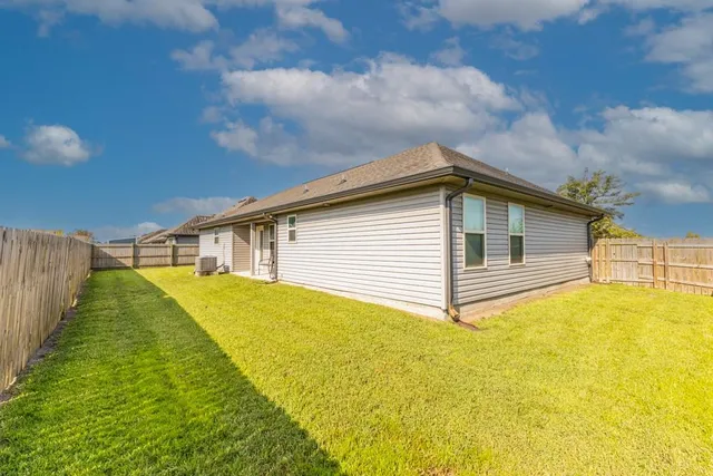 $249,000 | 201 Ashton Oaks Lane, Luling, LA 70070