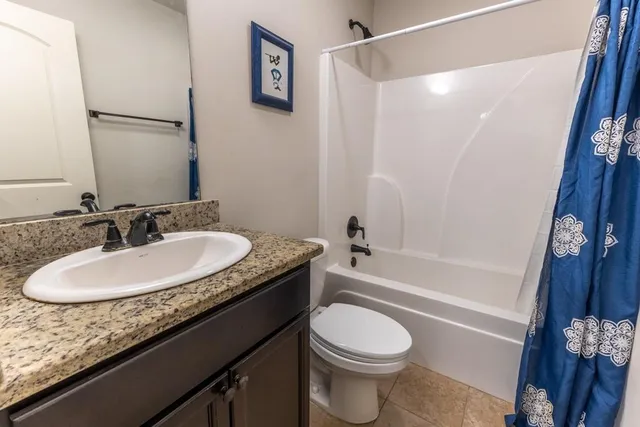 $249,000 | 201 Ashton Oaks Lane, Luling, LA 70070