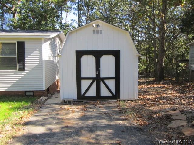 2471 Ridgecrest Drive Stanley, NC 28164 - Photo 3 of 24 Gallery Image 3
