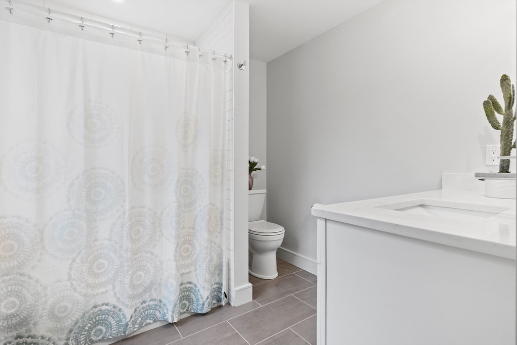 42 Harding Road Lexington, MA 02420 - Photo 19 of 34