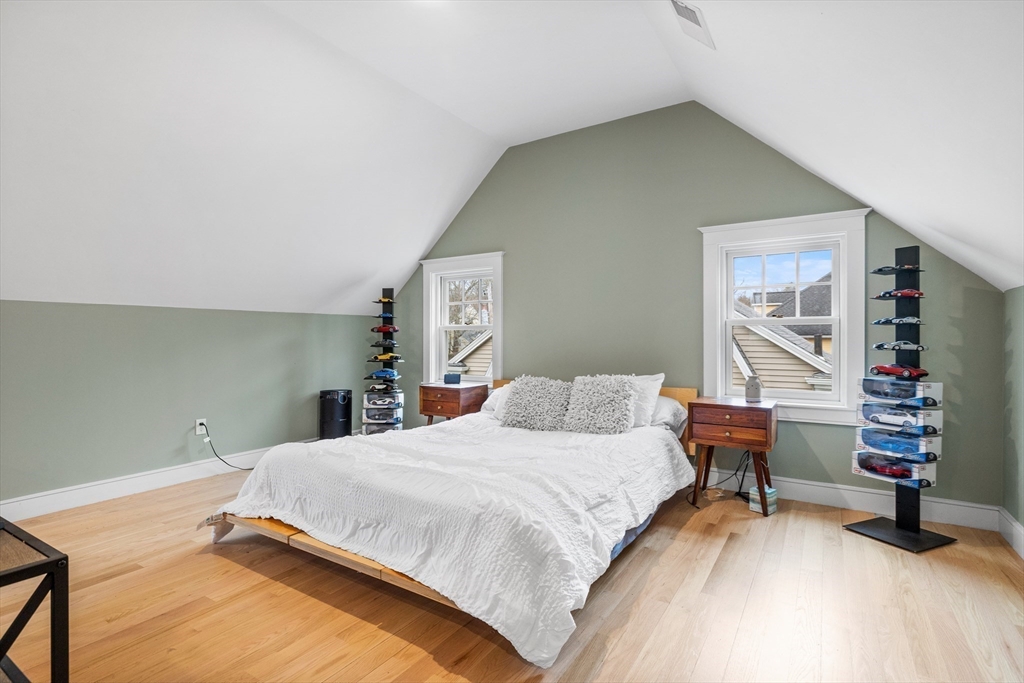 42 Harding Road Lexington, MA 02420 - Photo 23 of 34