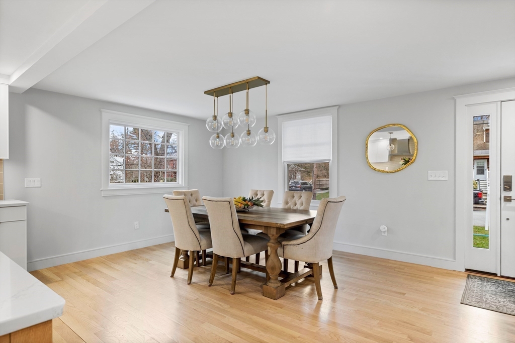 42 Harding Road Lexington, MA 02420 - Photo 7 of 34