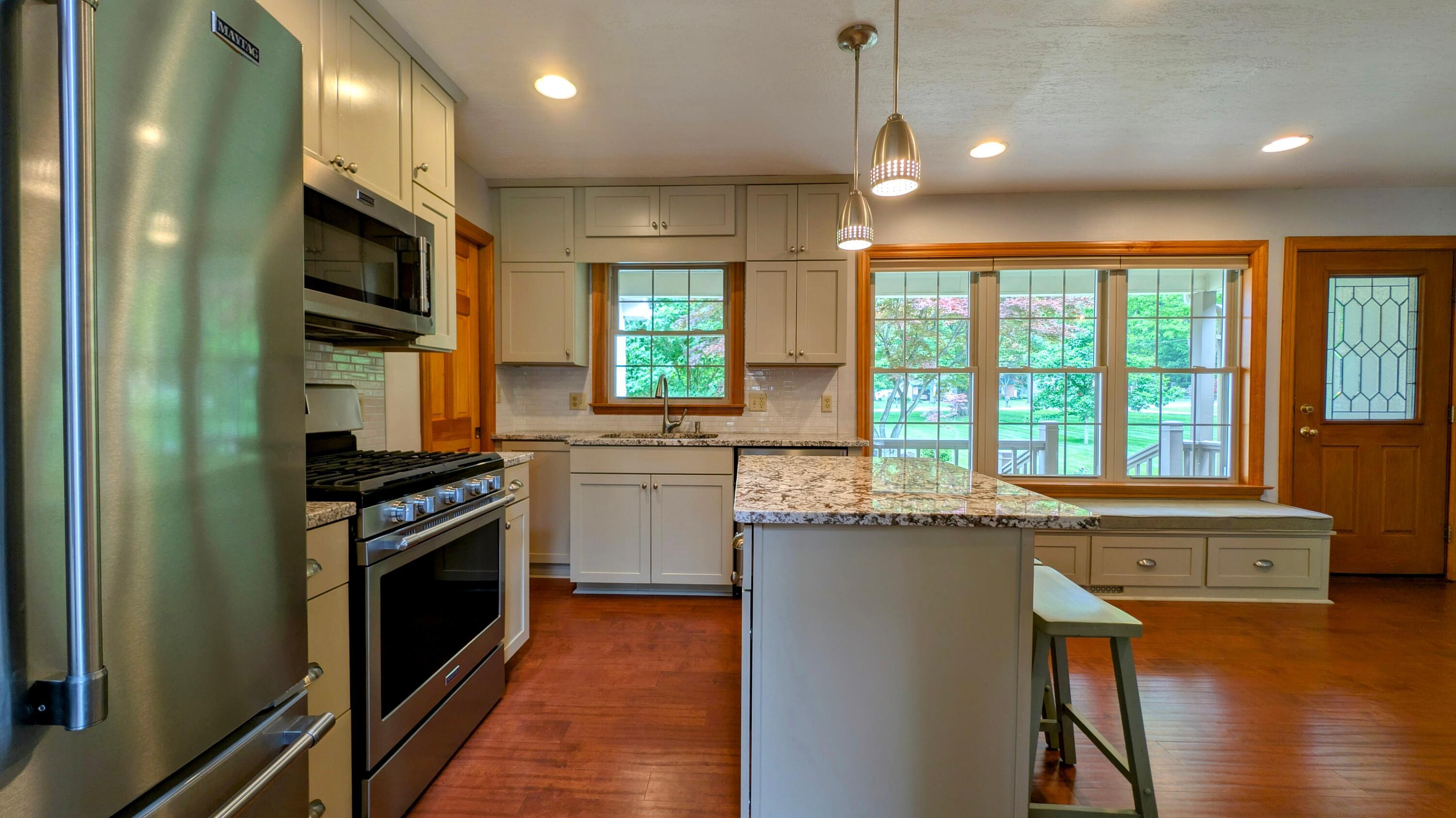 233 Greenbrier Road Sunbury, OH 43074 - Photo 11 of 25 11