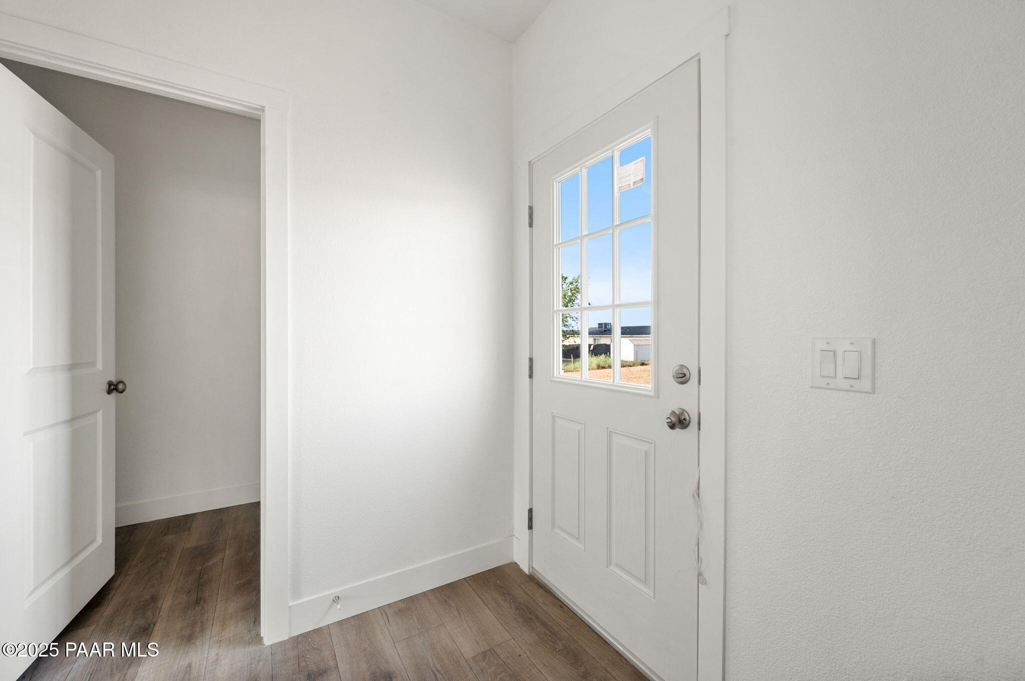29 East Abra Road Paulden, AZ 86334 - Photo 19 of 22 a view of a hallway with wooden floor