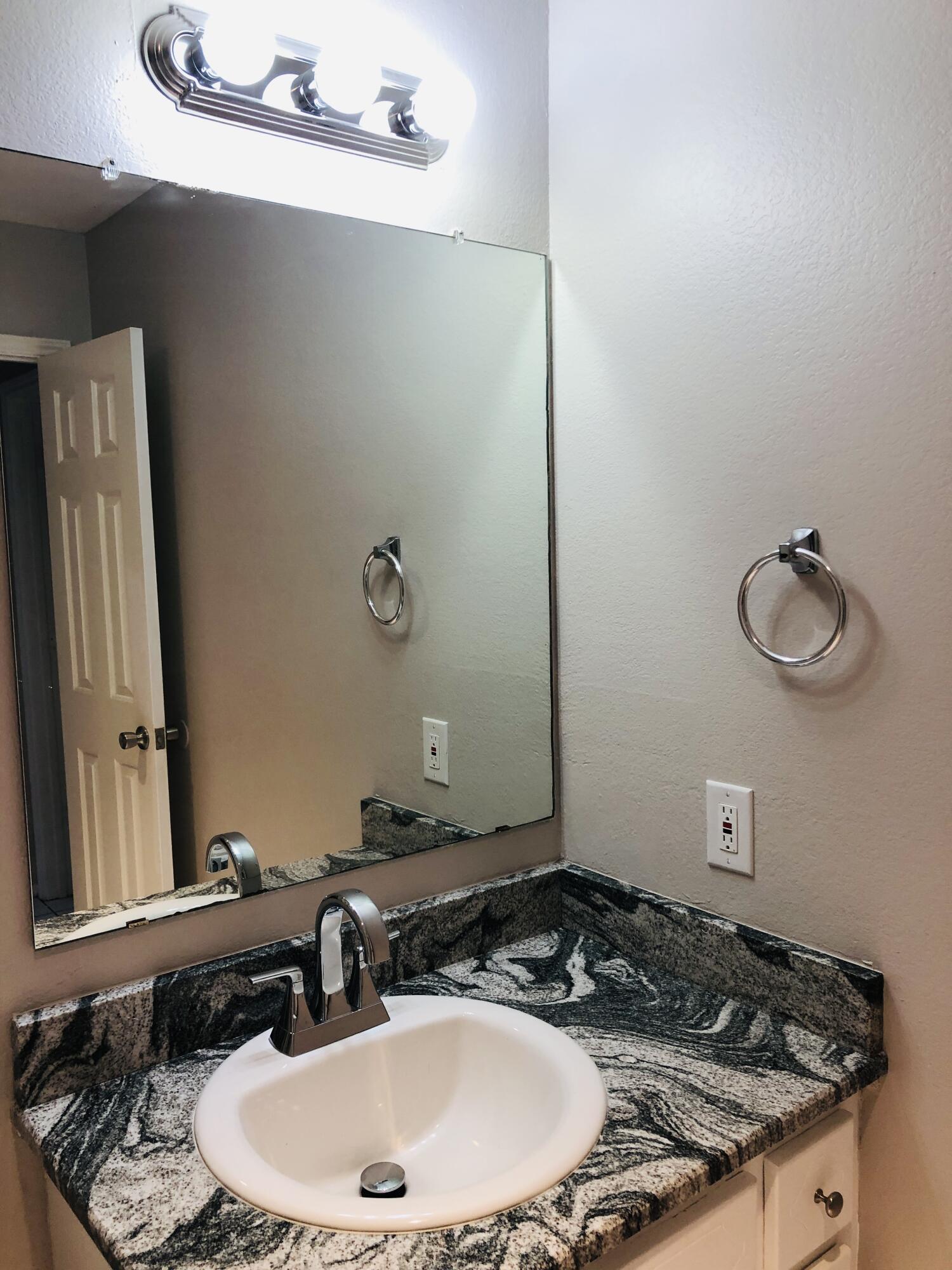 6112 6th Street Lubbock, TX 79416 - Photo 15 of 35 IMG_7310