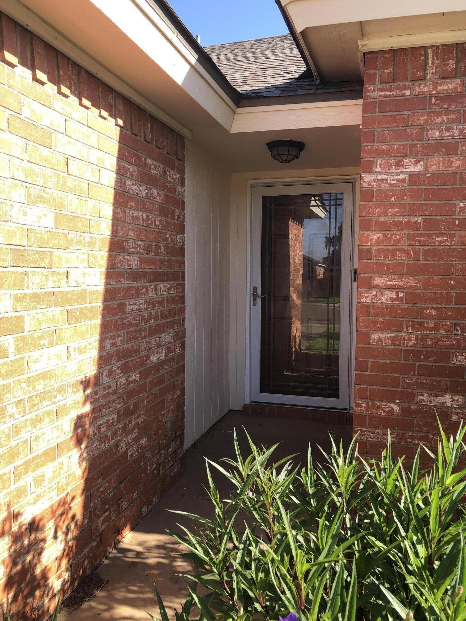 6112 6th Street Lubbock, TX 79416 - Photo 2 of 35 IMG_7216