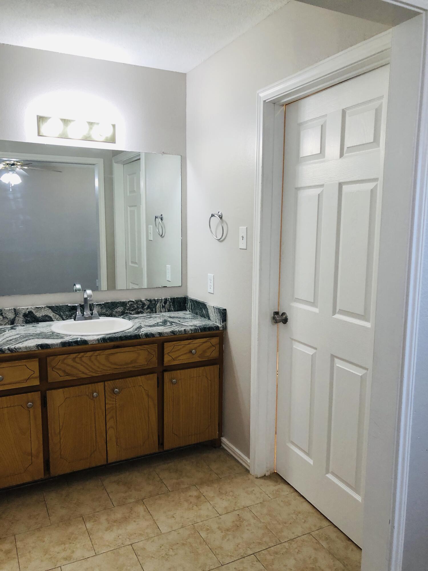 6112 6th Street Lubbock, TX 79416 - Photo 21 of 35 IMG_7302