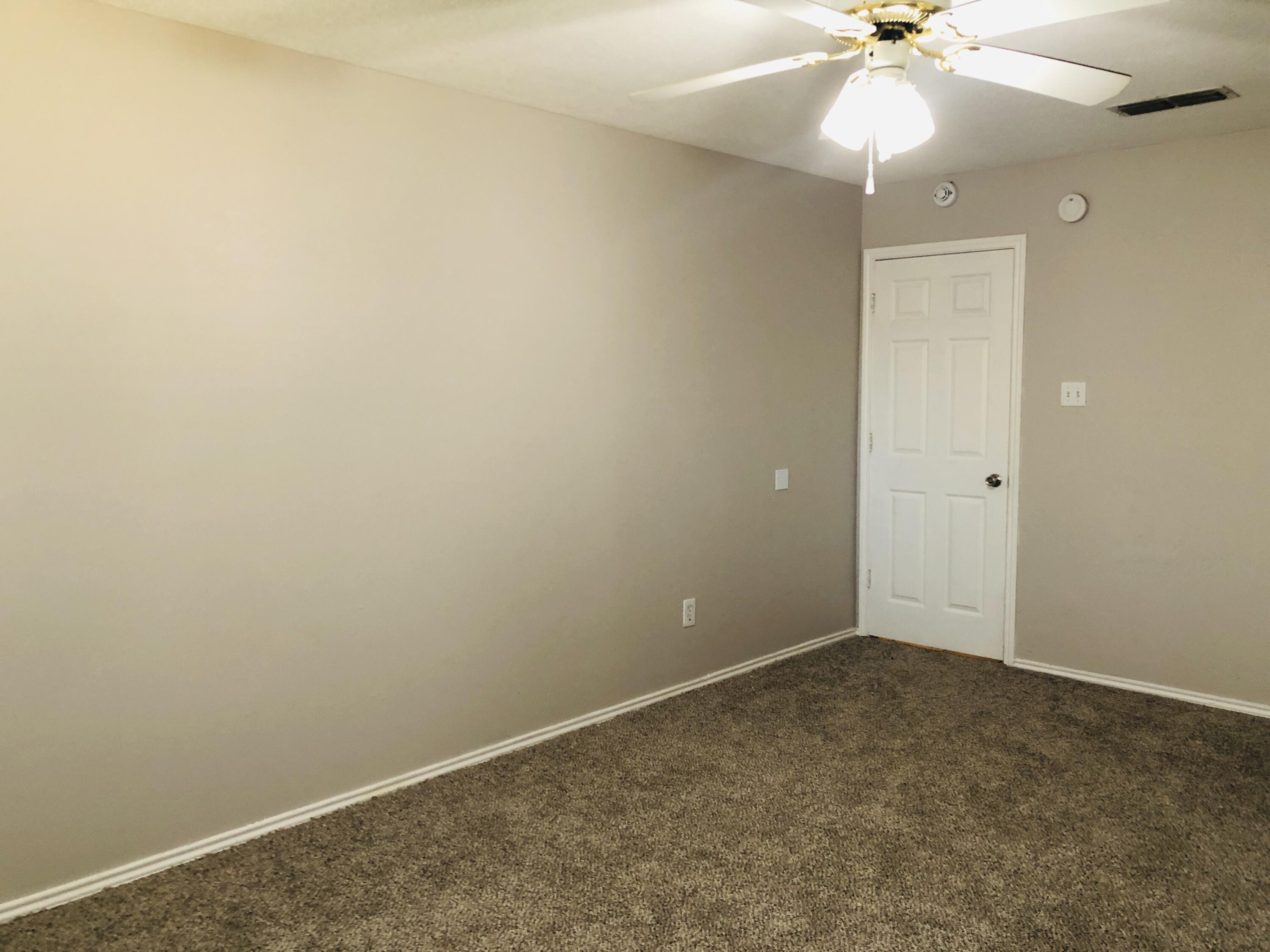 6112 6th Street Lubbock, TX 79416 - Photo 25 of 35 IMG_7303