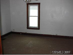 935 Park Rochester, IN 46975 - Photo 4 of 6