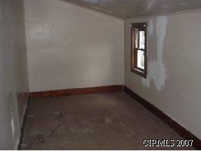 935 Park Rochester, IN 46975 - Photo 5 of 6