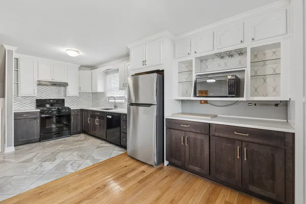 $2,900 | 16805 Hilltop Avenue, Orland Hills, IL 60487