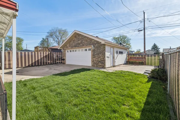 $2,900 | 16805 Hilltop Avenue, Orland Hills, IL 60487