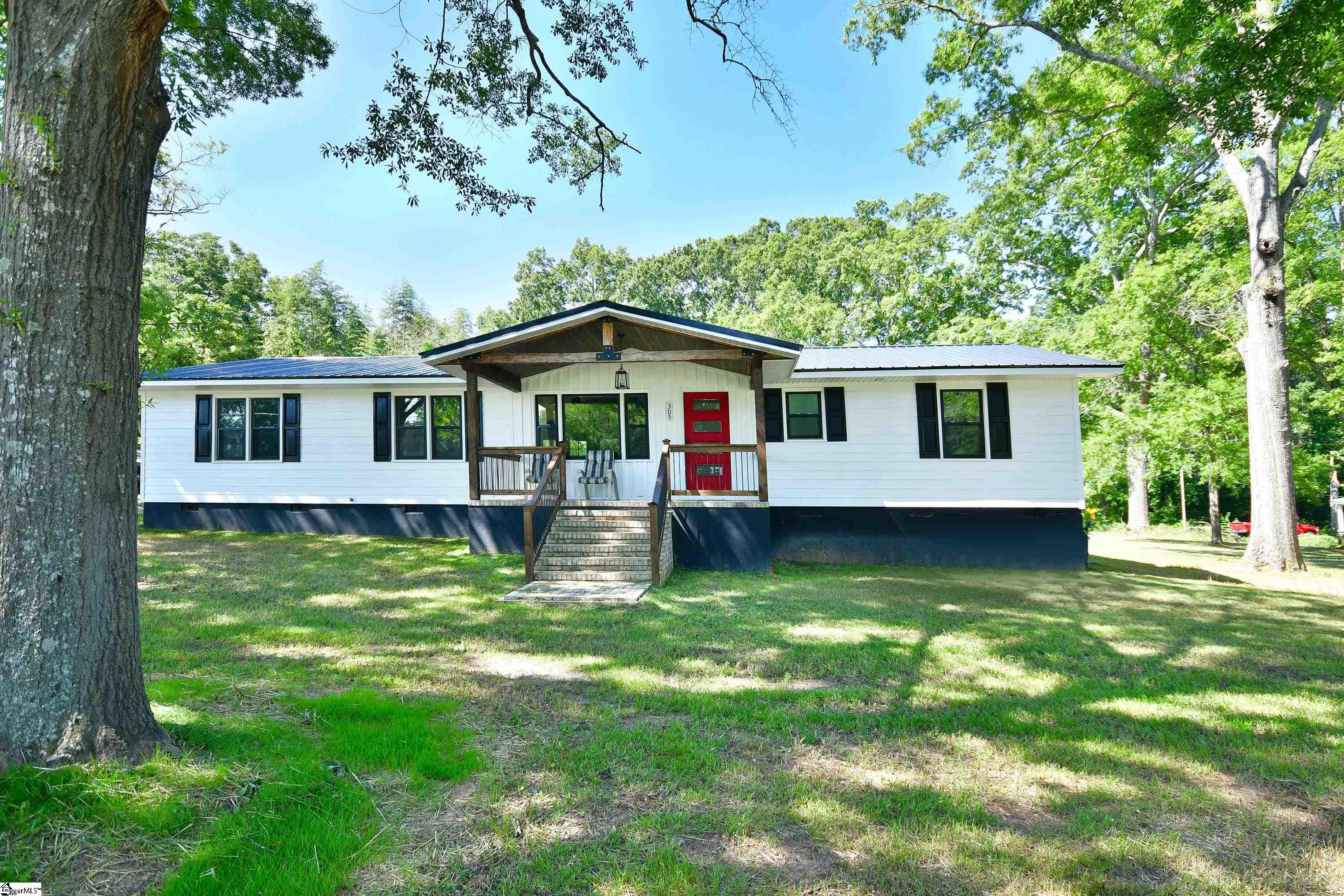 305 Hamilton Street Iva, SC 29655 - Photo 1 of 31