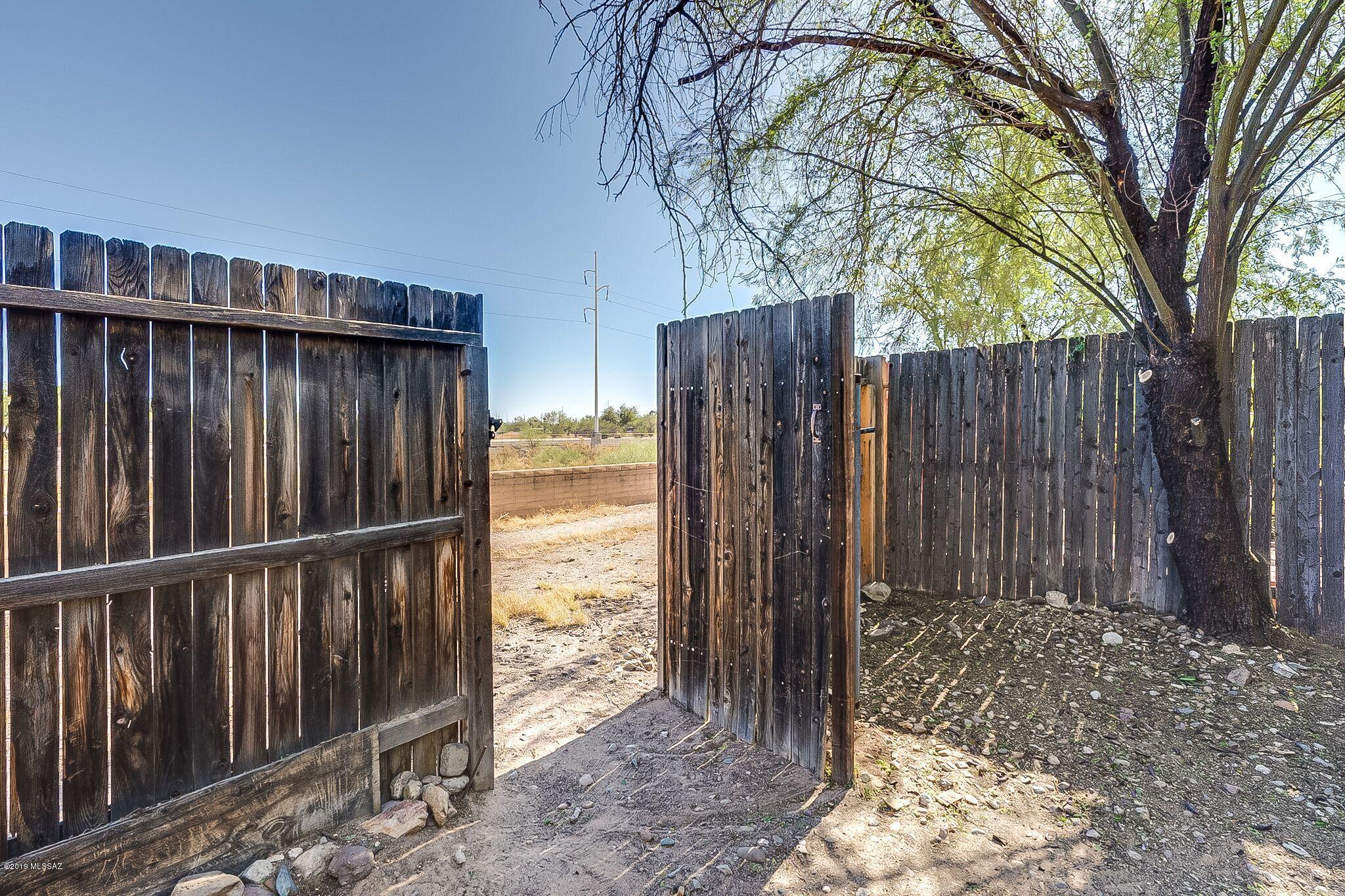 3750 North Country Club Road, Unit 45 Tucson, AZ 85716 - Photo 22 of 24