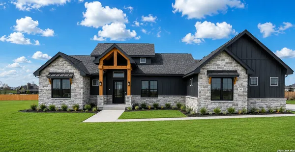 $659,000 | 108 Pioneer Drive, La Vernia, TX 78121