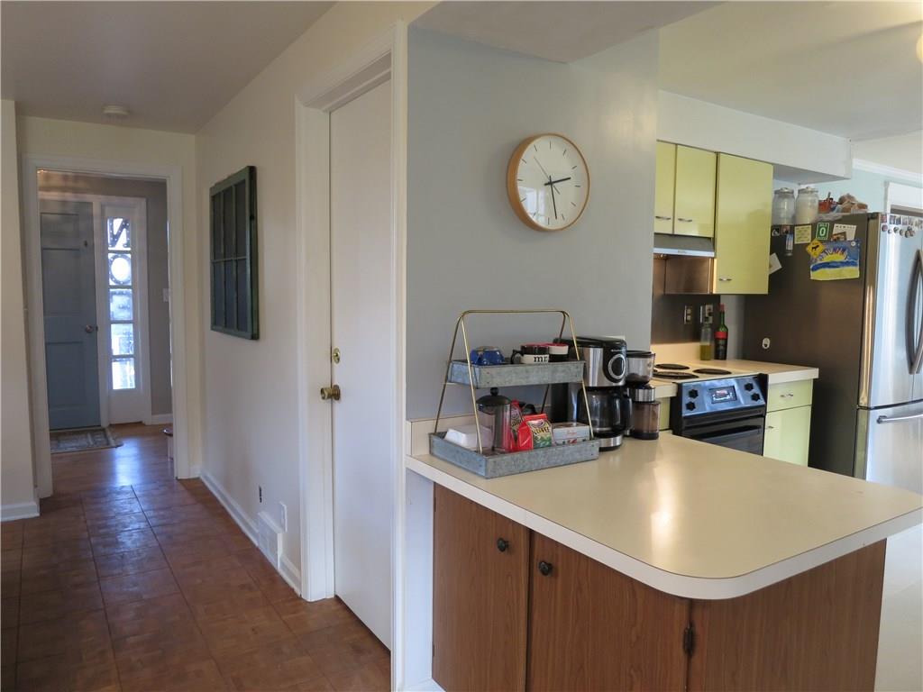 1620 Ridge Avenue Coraopolis, PA 15108 - Photo 14 of 25 Gallery Image 14