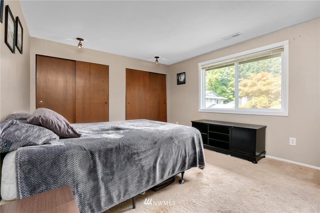 10705 Northeast 200th Place Bothell, WA 98011 - Photo 19 of 25 Gallery Image 19