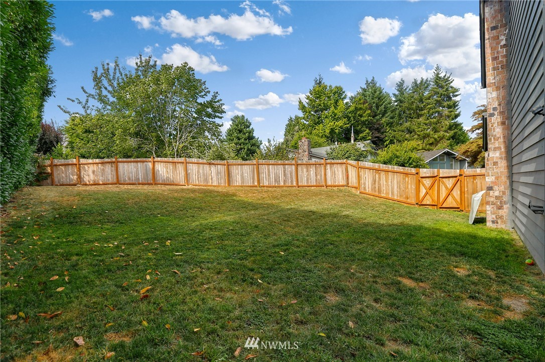 10705 Northeast 200th Place Bothell, WA 98011 - Photo 22 of 25 Gallery Image 22
