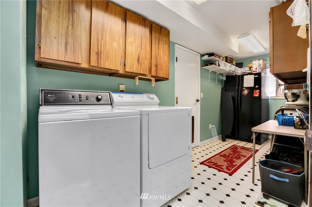 10705 Northeast 200th Place Bothell, WA 98011 - Photo 23 of 25 Gallery Image 23