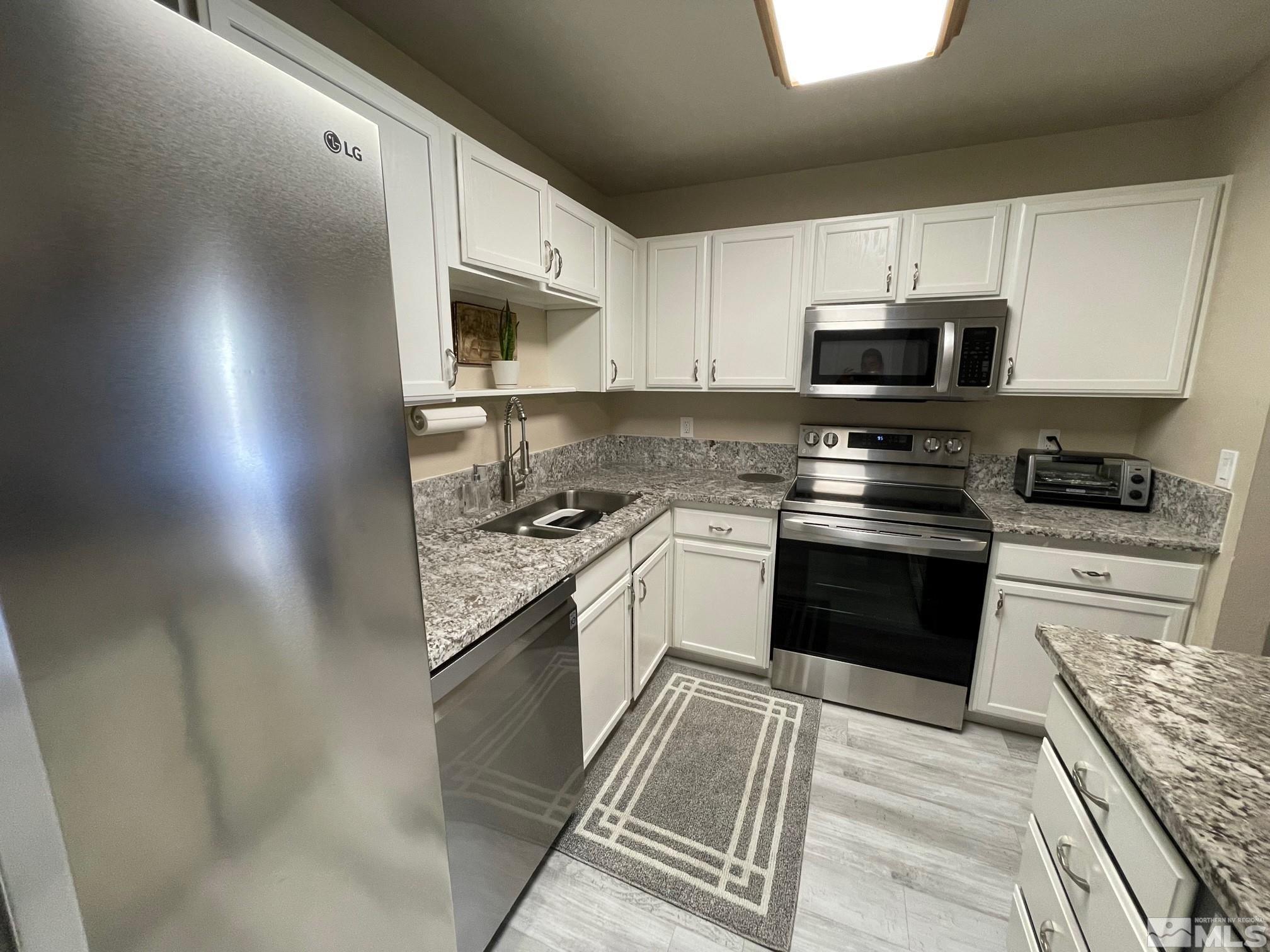 1465 East Peckham Lane, Unit 80 Reno, NV 89502 - Photo 3 of 23 Photo 3